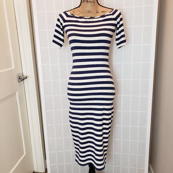 NWOT - Bebe Striped Short Sleeve Fitted Dress Size XS - Picture 1 of 6